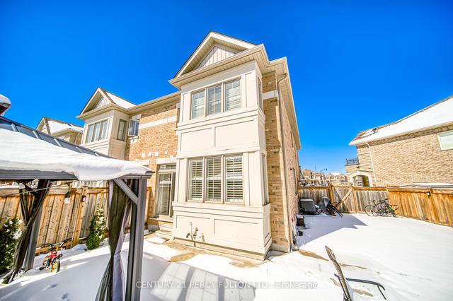 18 Bernadino St, House semidetached with 4 bedrooms, 4 bathrooms and 4 parking in Brampton ON | Image 29