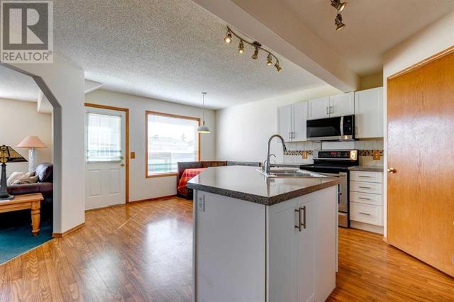 24 Somerset Park Sw, House detached with 3 bedrooms, 2 bathrooms and 4 parking in Calgary AB | Image 14