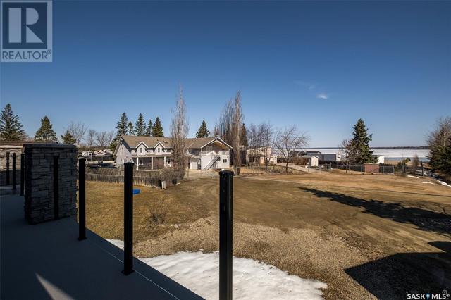 13 Henderson Place, House detached with 3 bedrooms, 2 bathrooms and null parking in Candle Lake SK | Image 30