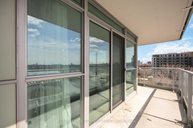 711 - 33 Singer Crt, Condo with 2 bedrooms, 2 bathrooms and 1 parking in Toronto ON | Image 18