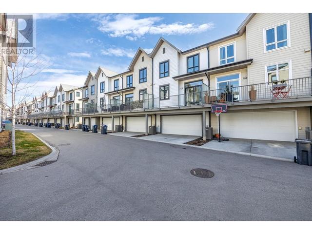 54 - 170 Celano Crescent, House attached with 3 bedrooms, 2 bathrooms and 2 parking in Kelowna BC | Image 31