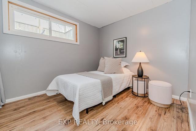 771 Rose St, House detached with 2 bedrooms, 1 bathrooms and 5 parking in Cambridge ON | Image 14
