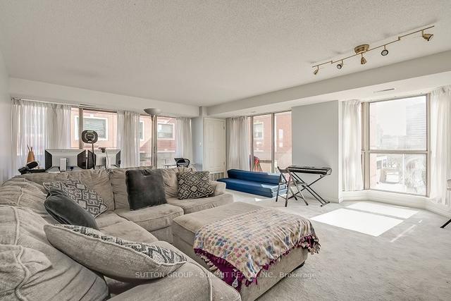 305 - 67 Caroline St S, Condo with 2 bedrooms, 2 bathrooms and 1 parking in Hamilton ON | Image 4