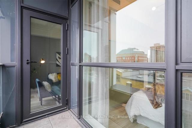 305 - 2007 James St, Condo with 2 bedrooms, 2 bathrooms and 1 parking in Burlington ON | Image 9