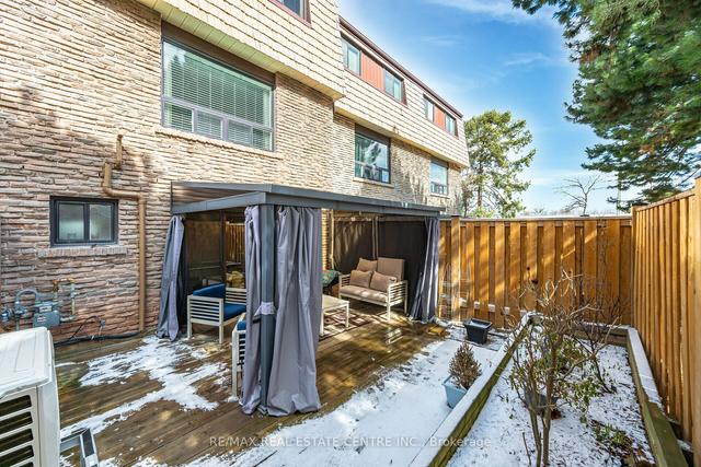37 - 1510 Sixth Line, Townhouse with 3 bedrooms, 2 bathrooms and 2 parking in Oakville ON | Image 18