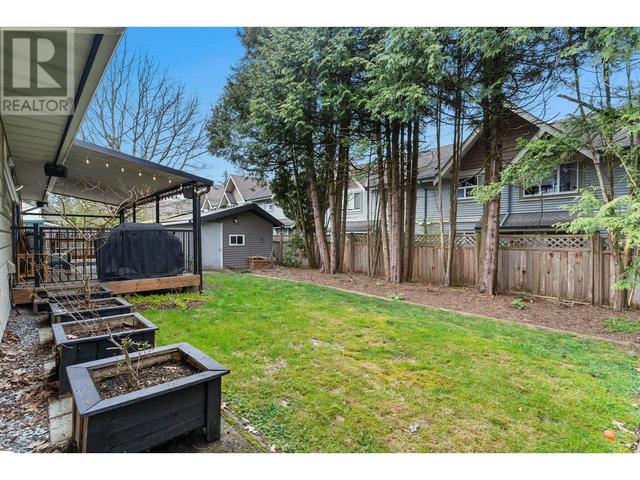22942 Gilley Avenue, House detached with 3 bedrooms, 2 bathrooms and 5 parking in Maple Ridge BC | Image 26