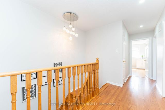 164 Bighorn Cres, House semidetached with 3 bedrooms, 3 bathrooms and 3 parking in Brampton ON | Image 16