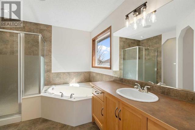 27 Cranfield Circle Se, House detached with 4 bedrooms, 3 bathrooms and 4 parking in Calgary AB | Image 25