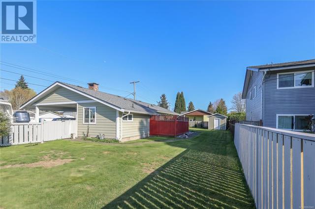 245 James Rd, House detached with 3 bedrooms, 2 bathrooms and 1 parking in Campbell River BC | Image 3
