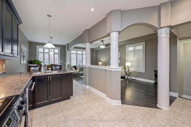 14 James Arnott Cres, House semidetached with 3 bedrooms, 4 bathrooms and 4.5 parking in Orangeville ON | Image 2