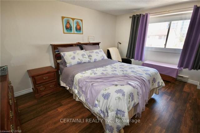 2 - 135 Belmont Dr, Townhouse with 3 bedrooms, 2 bathrooms and 1 parking in London ON | Image 8