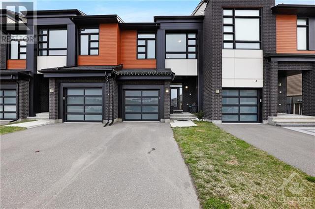 456 Trident Mews, House attached with 3 bedrooms, 3 bathrooms and 3 parking in Ottawa ON | Image 1
