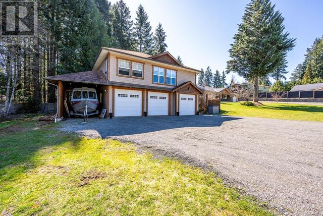 2821 Wellington St, House detached with 6 bedrooms, 4 bathrooms and 16 parking in Cumberland BC | Image 20