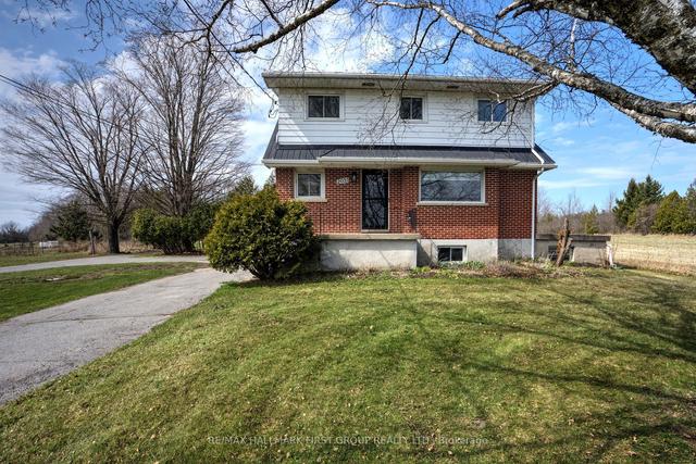 2057 Sydenham Rd, House detached with 3 bedrooms, 2 bathrooms and 6 parking in Kingston ON | Image 1