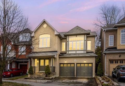 18 Wellspring Ave, House detached with 3 bedrooms, 4 bathrooms and 6 parking in Richmond Hill ON | Card Image
