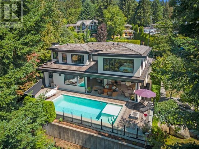 2650 Rosebery Avenue, House detached with 5 bedrooms, 6 bathrooms and 4 parking in West Vancouver BC | Image 4