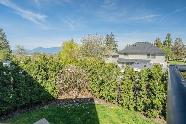 2 - 7575 Dickinson Place, House detached with 6 bedrooms, 4 bathrooms and null parking in Chilliwack BC | Image 21