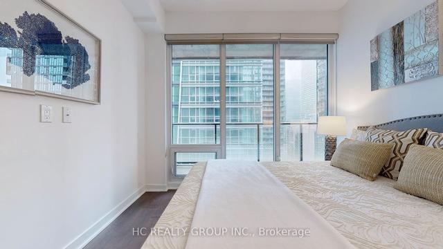 2311 - 125 Blue Jays Way, Condo with 3 bedrooms, 2 bathrooms and 1 parking in Toronto ON | Image 6