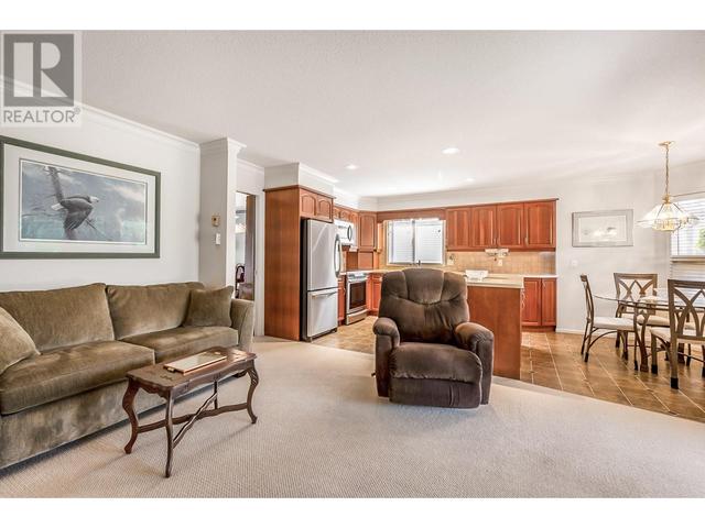 34 - 595 Yates Road, House detached with 2 bedrooms, 2 bathrooms and 2 parking in Kelowna BC | Image 10