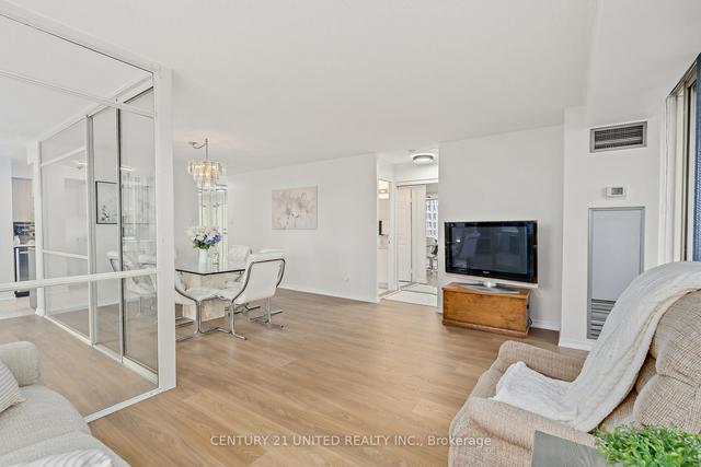 1204 - 330 Rathburn Rd W, Condo with 2 bedrooms, 2 bathrooms and 2 parking in Mississauga ON | Image 2