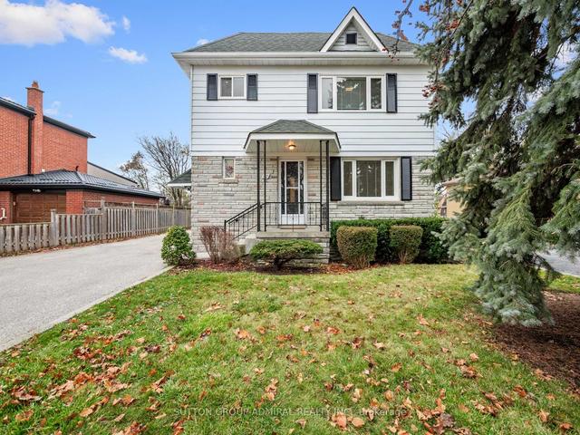 42 Lockerbie Ave, House detached with 4 bedrooms, 3 bathrooms and 8 parking in Toronto ON | Image 12
