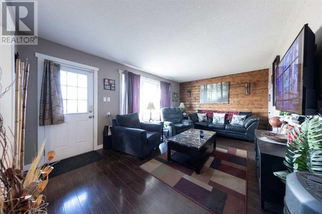 403 5, House detached with 4 bedrooms, 2 bathrooms and 5 parking in Marwayne AB | Image 8