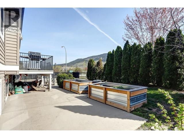9823 Kinross Place, House detached with 5 bedrooms, 3 bathrooms and 4 parking in Coldstream BC | Image 47