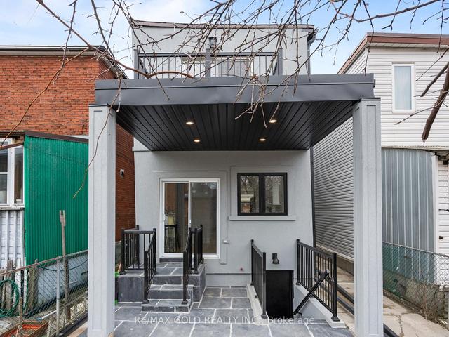 1007 Ossington Ave, House detached with 3 bedrooms, 4 bathrooms and 0 parking in Toronto ON | Image 18