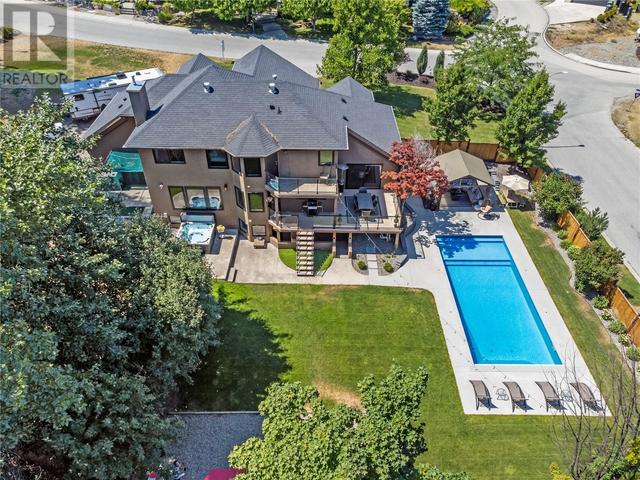 5327 Hedeman Court, House detached with 6 bedrooms, 3 bathrooms and 8 parking in Kelowna BC | Image 3