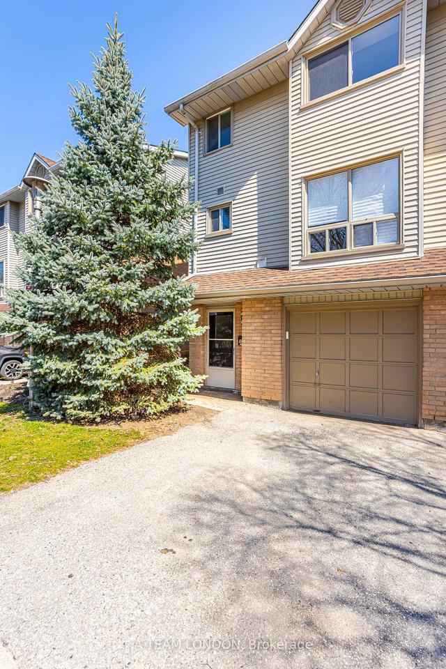 76 - 35 Waterman Ave, Townhouse with 3 bedrooms, 2 bathrooms and 2 parking in London ON | Image 23