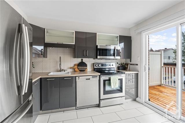 52 Buckingham Private, Townhouse with 3 bedrooms, 3 bathrooms and 2 parking in Ottawa ON | Image 15