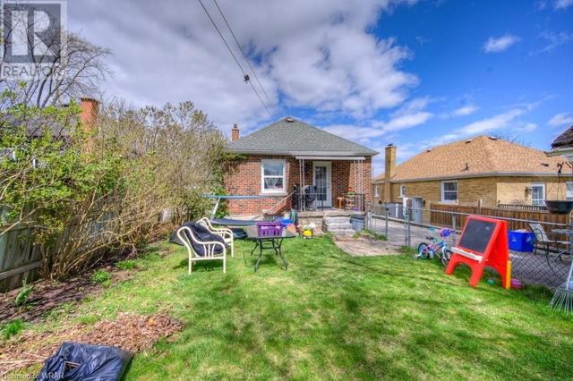 123 First Ave Avenue, House other with 4 bedrooms, 2 bathrooms and 9 parking in Cambridge ON | Image 24