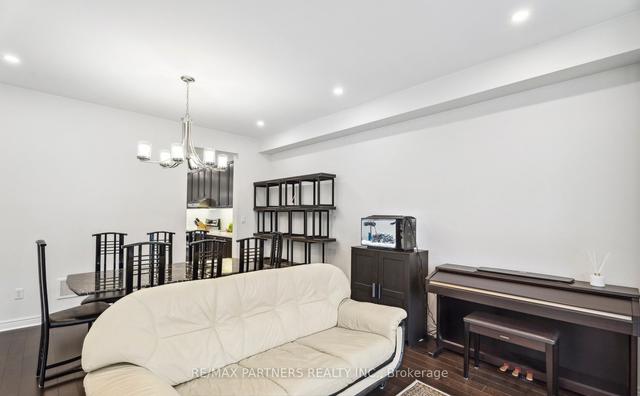 2 Portia St, House detached with 4 bedrooms, 4 bathrooms and 5 parking in Markham ON | Image 14