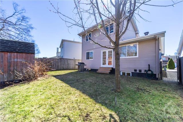 20 Canbury Crescent, House detached with 3 bedrooms, 3 bathrooms and 4 parking in Ottawa ON | Image 30
