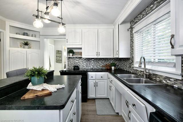 Lovely updated kitchen | Image 6
