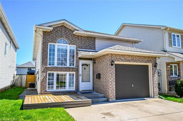 14 Jennifer Crescent, House detached with 3 bedrooms, 1 bathrooms and 3 parking in St. Catharines ON | Image 1
