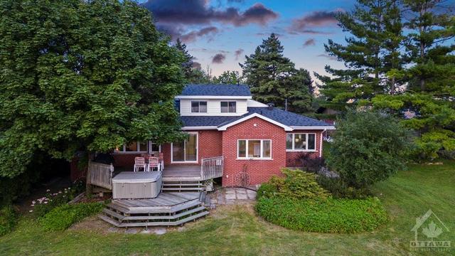 9 Hastings Street, House detached with 4 bedrooms, 3 bathrooms and 9 parking in Ottawa ON | Image 23