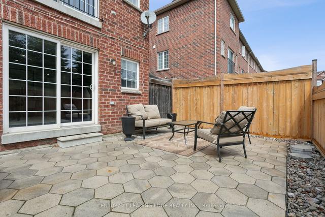 57 Denison Ave, House attached with 3 bedrooms, 2 bathrooms and 3 parking in Brampton ON | Image 32