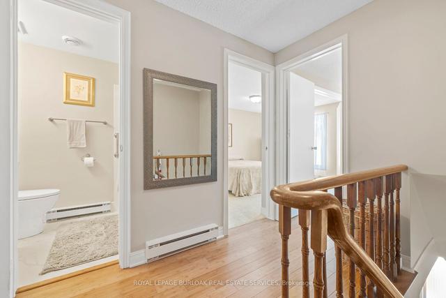 2 - 2050 Brant St, Townhouse with 3 bedrooms, 4 bathrooms and 2 parking in Burlington ON | Image 7