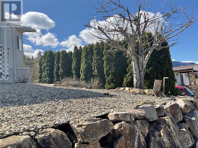 18 - 1510 Trans Canada Highway, House other with 2 bedrooms, 1 bathrooms and 3 parking in Columbia Shuswap C BC | Image 47