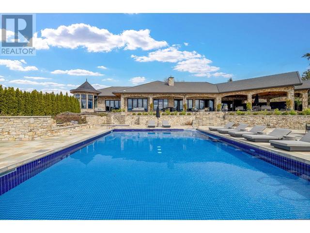 4040 Casorso Road, House detached with 4 bedrooms, 6 bathrooms and 22 parking in Kelowna BC | Image 39