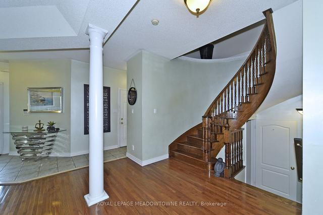 108 Littleside St, House detached with 4 bedrooms, 4 bathrooms and 6 parking in Richmond Hill ON | Image 3