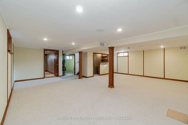9 Crawford Dr E, House detached with 3 bedrooms, 2 bathrooms and 6 parking in Hamilton ON | Image 20