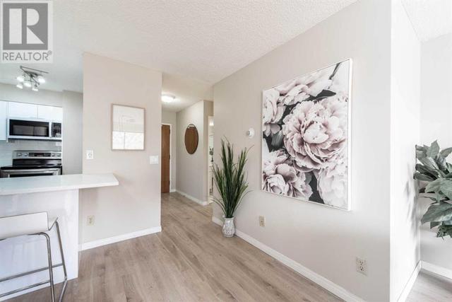 203, - 330 15 Avenue Sw, Condo with 2 bedrooms, 1 bathrooms and 1 parking in Calgary AB | Image 10
