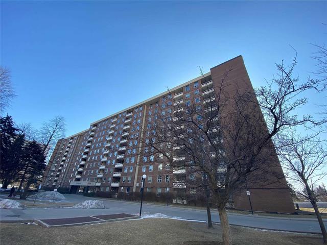 503 - 175 Hilda Ave, Condo with 3 bedrooms, 2 bathrooms and 2 parking in Toronto ON | Image 3