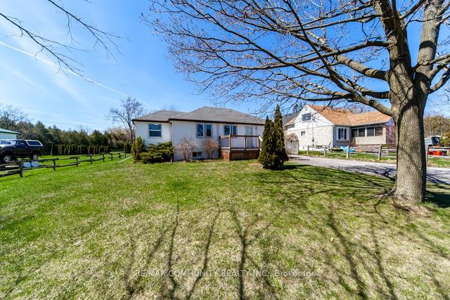 2414 Holt Rd, House detached with 3 bedrooms, 1 bathrooms and 11 parking in Clarington ON | Image 23