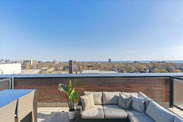 ph2 - 383 Sorauren Ave, Condo with 2 bedrooms, 2 bathrooms and 1 parking in Toronto ON | Image 25