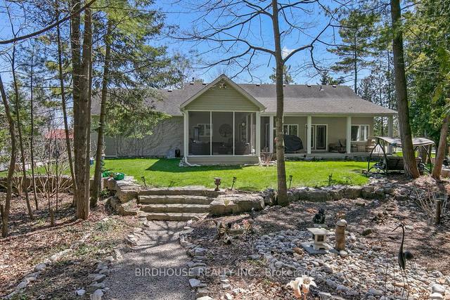 162 Riverside Dr, House detached with 2 bedrooms, 3 bathrooms and 8 parking in Kawartha Lakes ON | Image 28