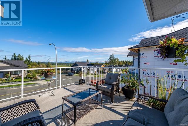 1383 Crown Isle Blvd, House detached with 5 bedrooms, 3 bathrooms and 4 parking in Courtenay BC | Image 64