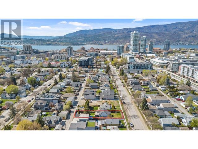 807 Coronation Avenue, House detached with 2 bedrooms, 1 bathrooms and 1 parking in Kelowna BC | Image 33